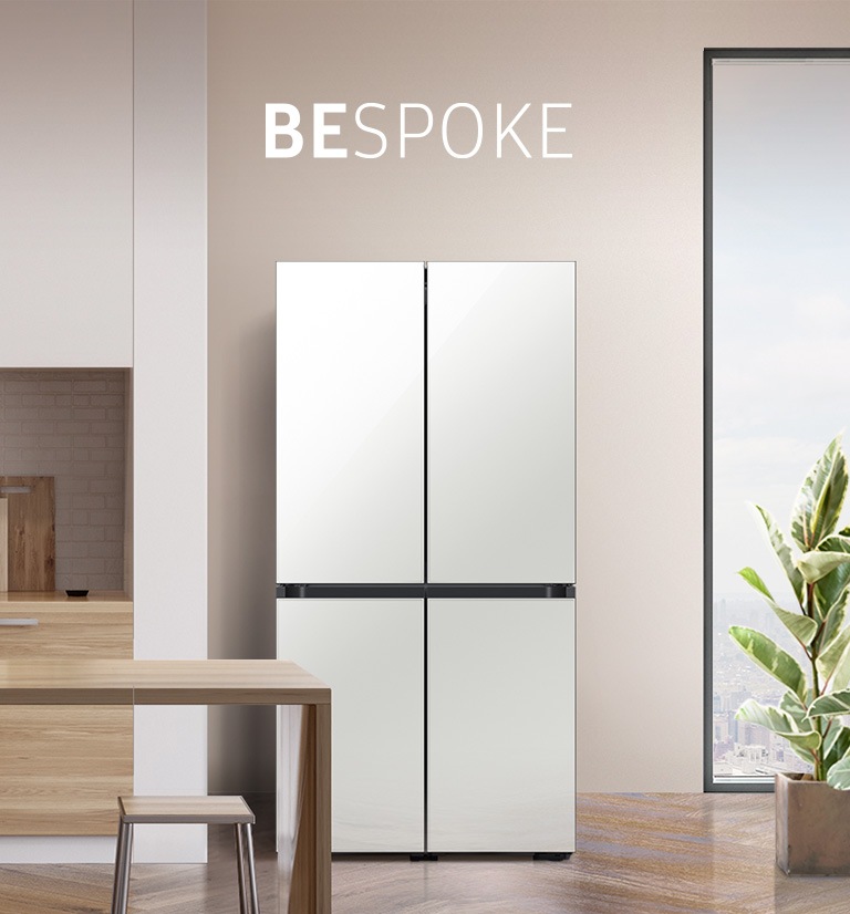 주방에 놓인 비스포크 4도어 제품이 다양한 패널 색상으로 바뀌는 모습입니다.
