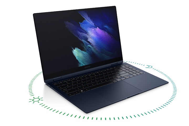 한 번 충전으로 최대 20시간 사용 가능한 배터리 기술로 배터리 방전에 대한 걱정 없이 사용할 수 있습니다. 또한 30분 충전으로 최대 8시간 사용 가능합니다. 기존 대비 약 52 % 작아진 충전 어댑터로 다른 갤럭시 기기도 충전할 수 있어 여러 어댑터를 들고 다닐 필요도 없어졌습니다.