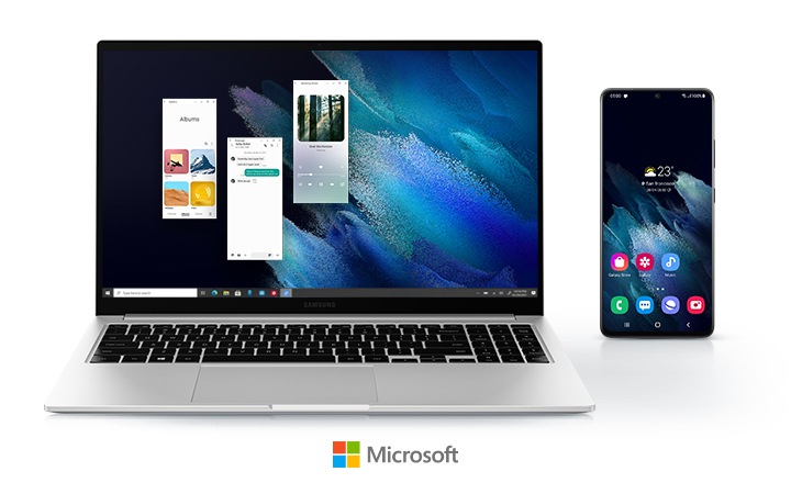 휴대폰의 앱을 갤럭시북에서도 즐겨보세요. 최대 5개의 앱을 동시에 사용할 수 있으며, 메시지 알림, 사진 연동, 통화 기능까지 활용할 수 있습니다.