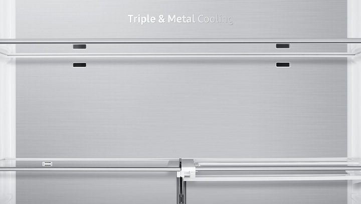 트리플 메탈 커버 내부 모습을 보여주고 있습니다.