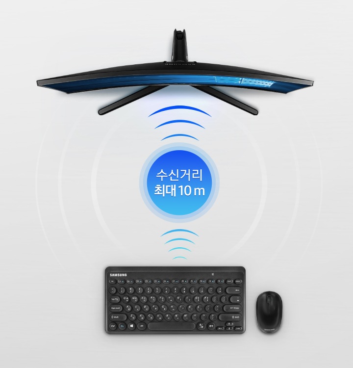 키보드와 마우스가 놓여있고 수신거리 최대 10 M 문구와 함께 모니터가 보입니다.