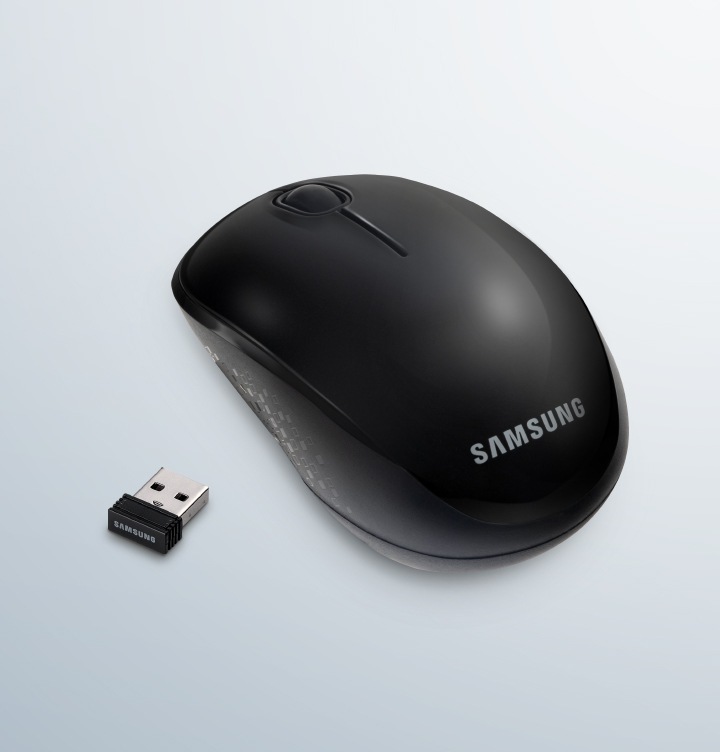 마우스와 리시버가 보입니다.