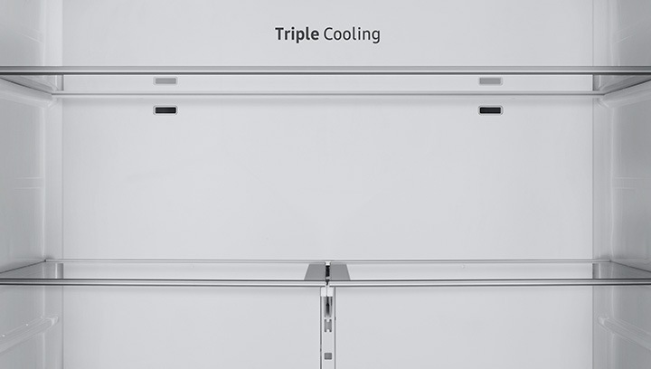 냉장고 내상 커버가 확대되어 보여지고 있습니다.