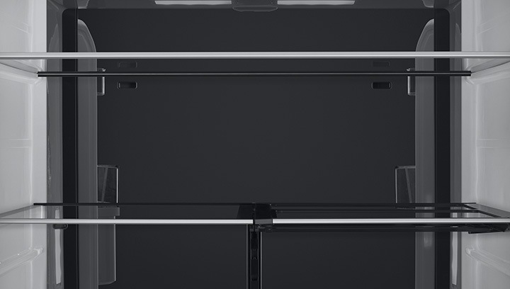 냉장고 내상 글래스 커버가 확대되어 보여지고 있습니다.