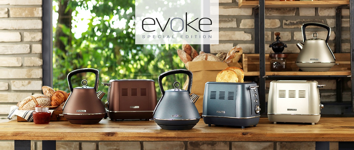 모피리처드 이보크 주전자, 토스터가 보여지고 있습니다.