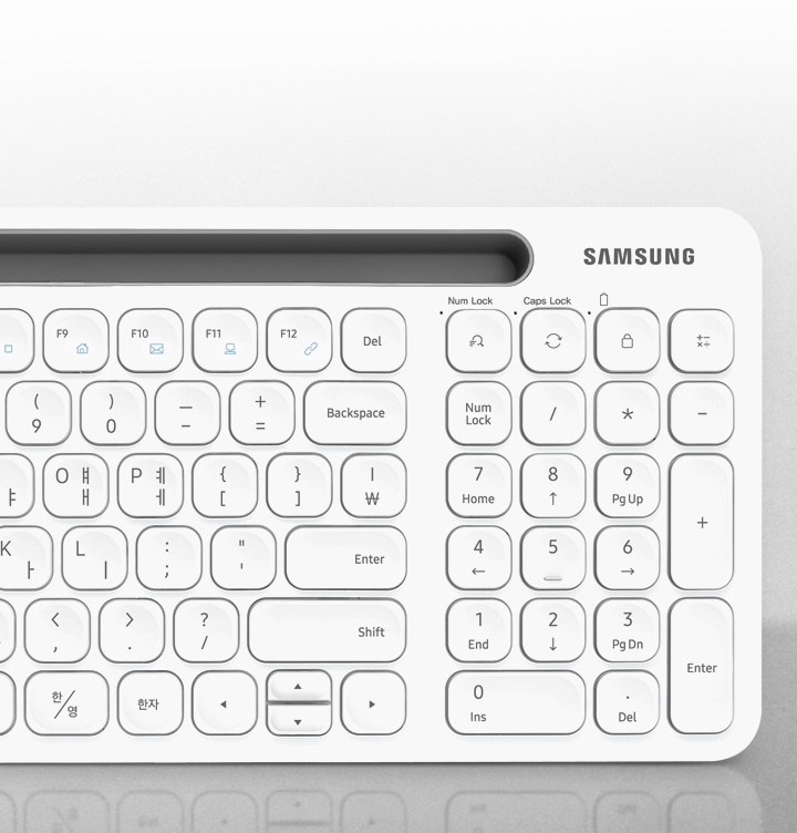 실크 인쇄 된 키보드 키 캡이 보입니다.