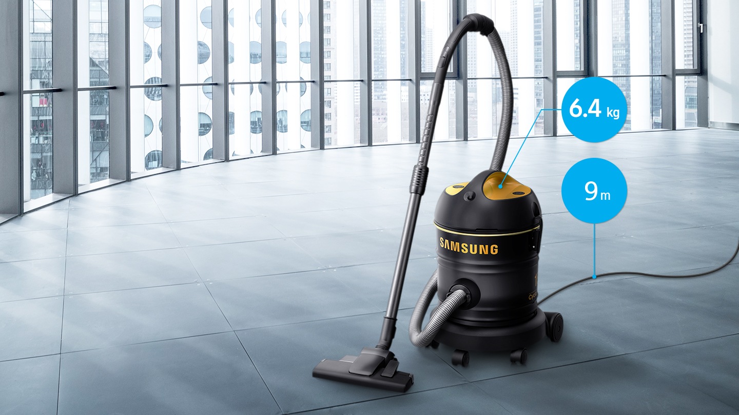 대형 사무실공간으로 보이는 곳에 업소용 청소기 유로 옐로우 제품 브러시 착장 정면 왼쪽 45도 모습입니다.