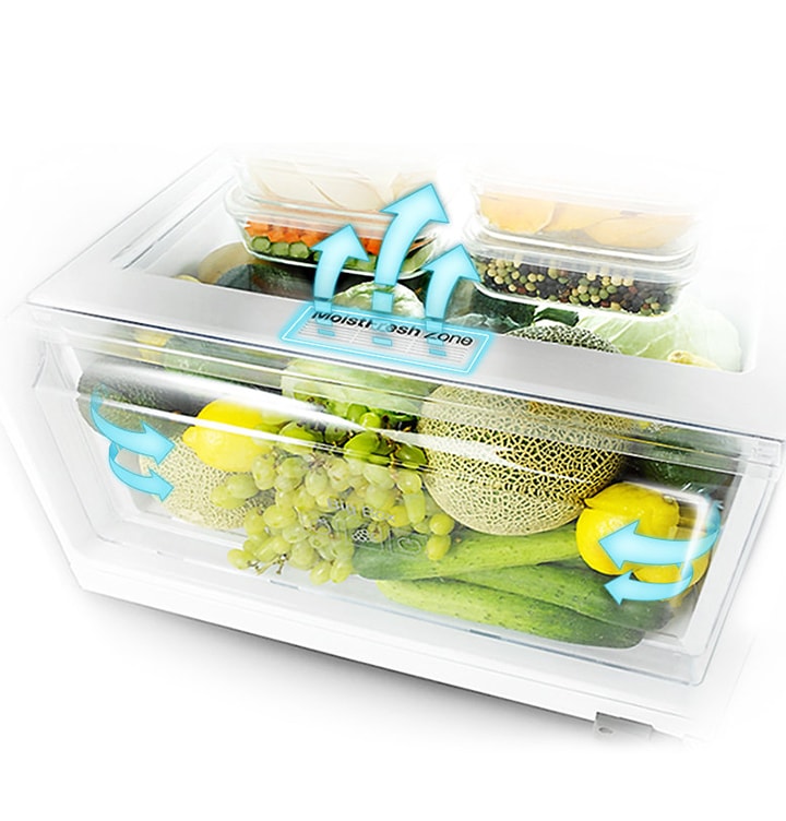 냉장실 자연야채실 부분을 확대한 제품컷으로 안에 오이와 청포도, 멜론, 레몬 등 다양한 야채와 과일이 가득차 있는 이미지입니다.