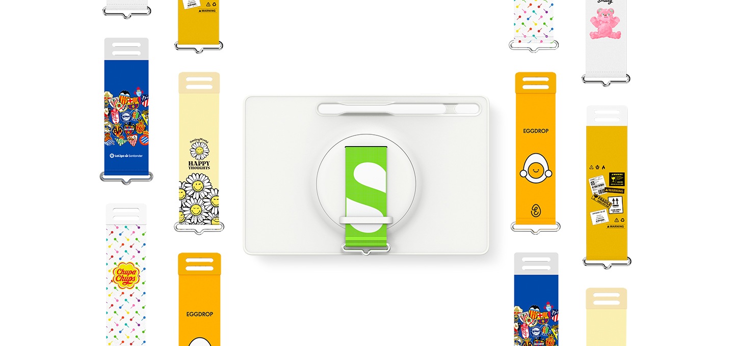 갤럭시 S8 Ultra 스트랩 커버 화이트 제품 정면 이미지와, 주변에 다양한 스트랩들이 나열되어 있습니다.