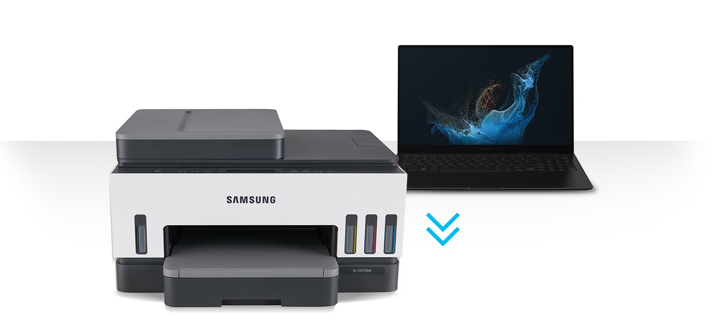 잉크젯 플러스S 23/22 ppm 제품 정면과, 오른쪽에는 갤럭시 북이 나열 되어 있습니다.