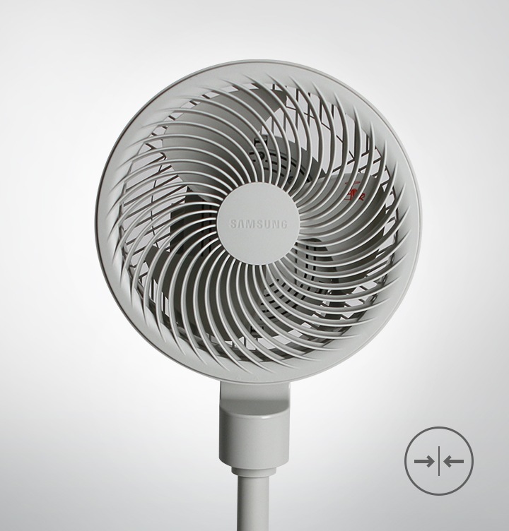 서큘레이터의 멈춰있는 중앙 전면을 보여줍니다. 우측 하단에는 좌에서 우로, 우에서 좌로가는 화살표가 원안에서 서로 만나고 있어 중앙정렬을 표현하고있습니다.