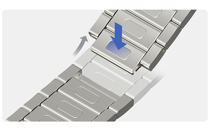 갤럭시 워치5 프로 링크 브레이슬릿 스트랩 (20 mm, 워치5 프로 45 mm) 실버 부분 스트랩을 확대한 이미지 입니다.