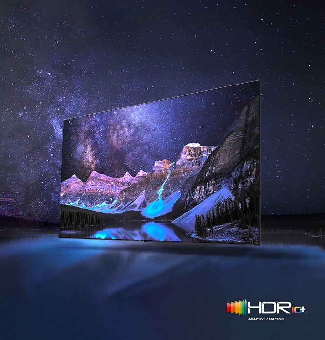 TV 화면으로 보랏빛 밤하늘과 산맥의 모습이 선명하게 보여지며, 하단 우측으로 HDR 로고가 배치되어 있습니다.
