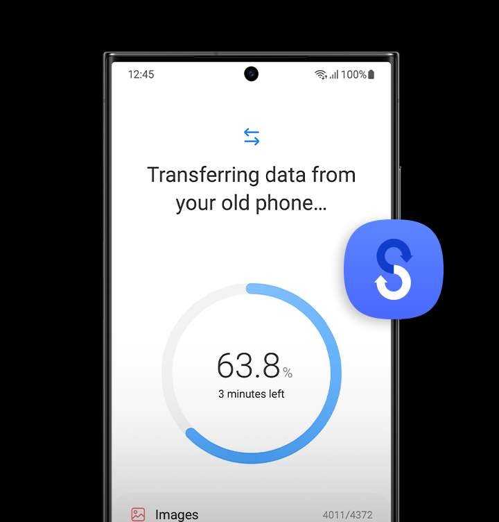 갤럭시 S23 Ultra의 화면은 스마트 스위치 데이터 전송의 진행 바를 보여줍니다.