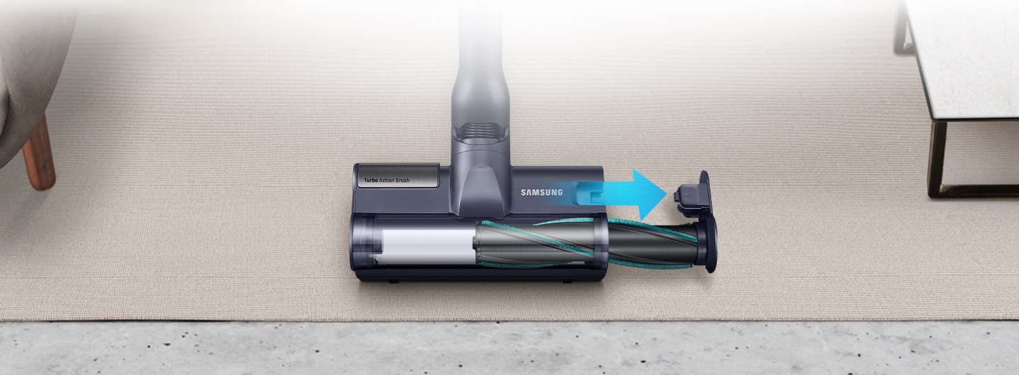 청소기 헤드 내부의 브러시가 분해되고 있습니다