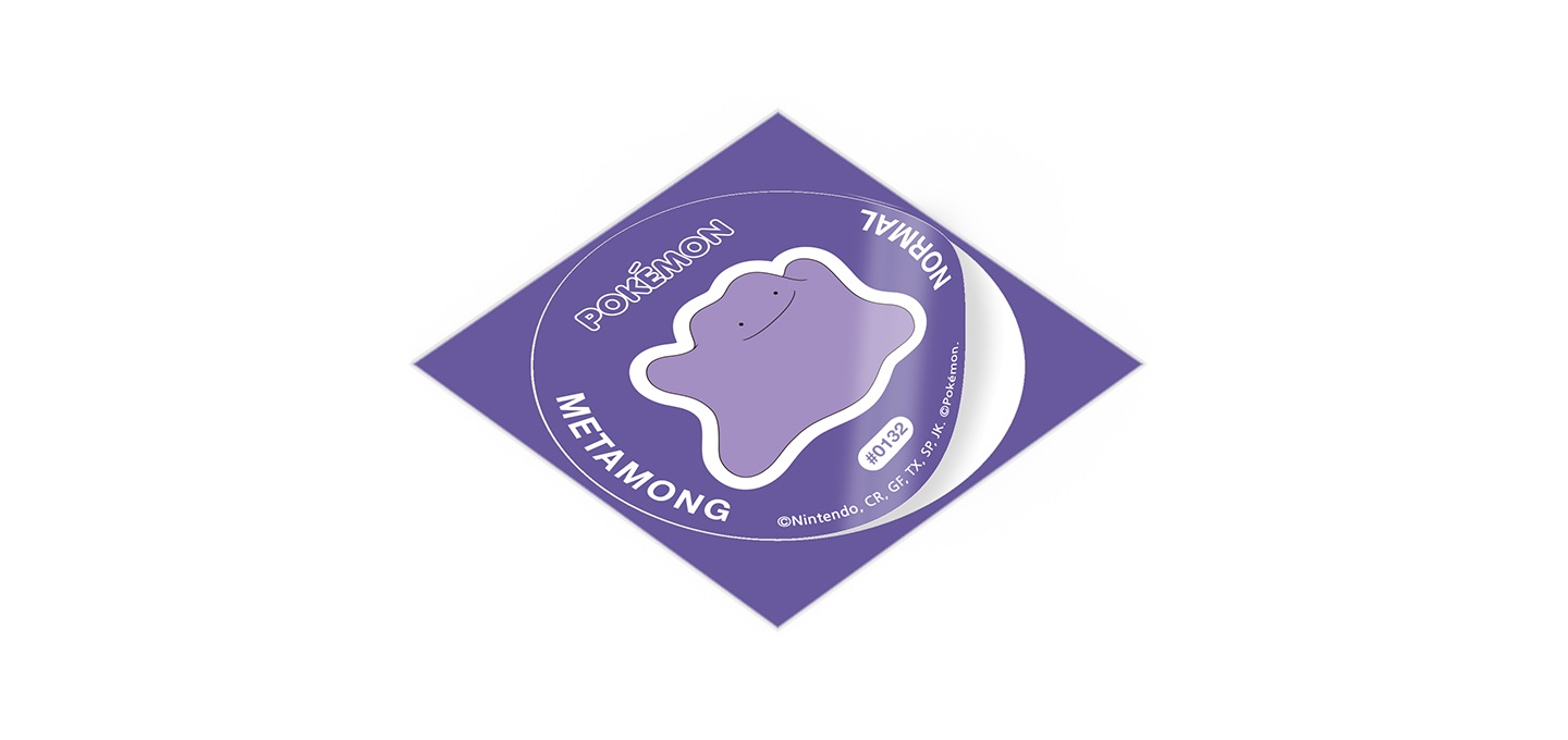 갤럭시 버즈2 프로 포켓몬 버즈 케이스 (메타몽) 제품에 동봉 된 메타몽 스티커 제품이 보여집니다.