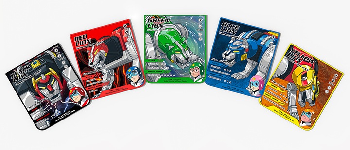 갤럭시 Z 플립5 볼트론 수트 케이스 with 플립수트 카드의 포함된 카드 5장을 나열하여 보여주는 이미지