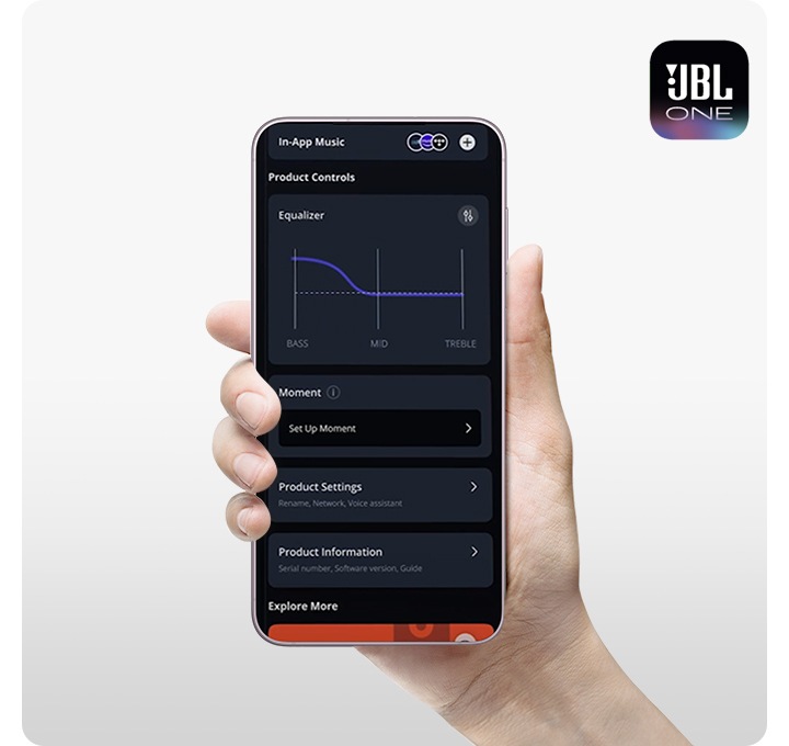 휴대폰 안에 JBL ONE APP 화면이 노출되고 있습니다.