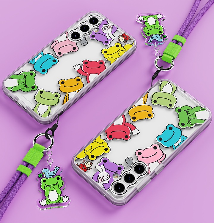 보라색 배경에 이미지 왼쪽 상단 부분에는 갤럭시 S23 FE pickles the frog 버라이어티 케이스 (퍼플)을 장착한 후 오른쪽으로 40도 기울여 눕힌 이미지 오른쪽  하단 부분에 키링을 장착한 이미지가 있고 이미지 오른쪽 하단 부분에는 갤럭시 S23 FE pickles the frog 버라이어티 케이스 (퍼플)을 장착한 후 왼쪽으로 130도 돌아간 후 눕힌 정면 이미지가 배치하여 있습니다.