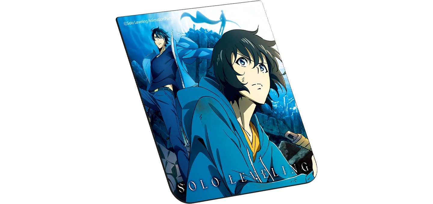 갤럭시 Z 플립5 나 혼자만 레벨업 플립수트 카드 (1매)가 오른쪽 윗부분 뒤로 30도 기울어진 정면 이미지입니다.