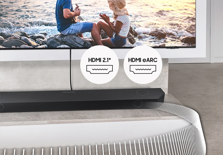 TV 와 사운드바가 연결되어 있습니다. 그 사이에는 HDMI 2.1* 아이콘과 HDMI eARC 아이콘이 보입니다.