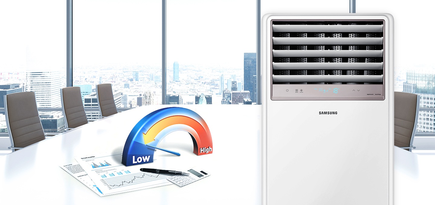 통창으로 되어있어 밖같 높은 건물들이 보여지는 회의실 공간에 책상위에는 2개의 차트 서류가 보여지며 그 위로 반원 모양의 좌측엔 로우 우측엔 하이가 적혀있고 하이에서 로우로 화살표가 향해지는 모습이 보여지며, 실내 온도의 따라 전기료 부담이 없는듯한 모습이 보여지고 좌측엔 중대형 상업용 스탠드 에어컨 상단부가 확대되어 보여집니다.