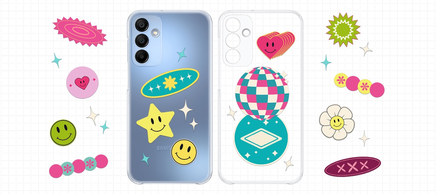 클리어 케이스를 장착한 블루 컬러의 갤럭시 A15 기기와 또 다른 클리어 케이스가 다채로운 스티커로 꾸며져 있습니다. 