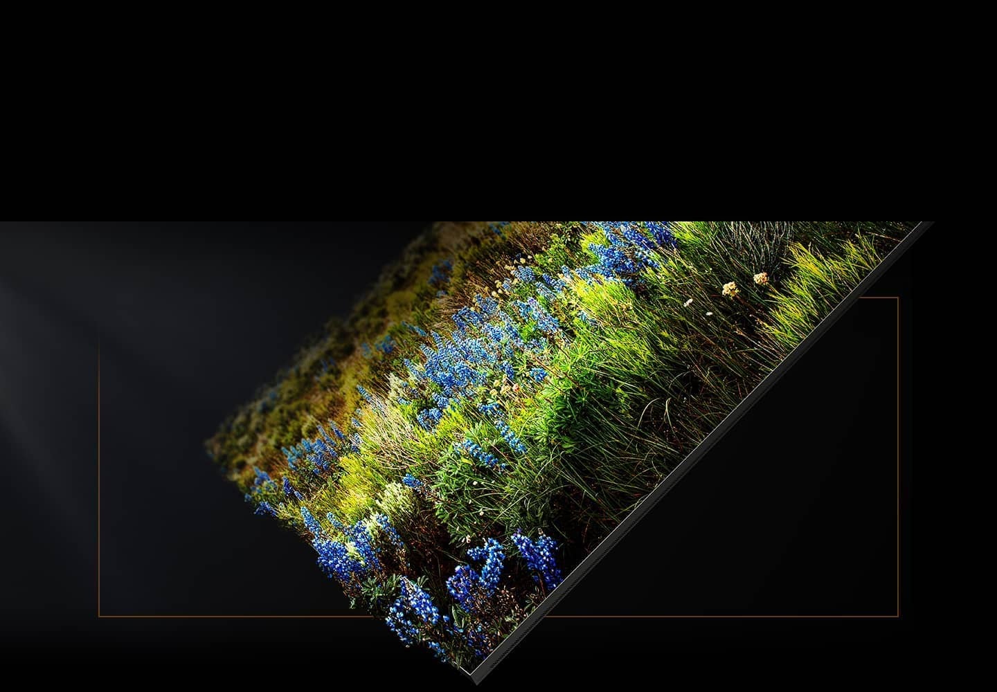 화려한 컬러의 다채로운 꽃들이 MICRO LED 화면에 띄워져 있습니다. 이는 컬러볼륨의 풍부한 색감과 디테일을 강조하는 장면입니다.