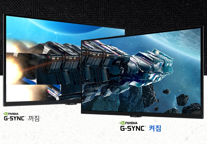 AMD FreeSync™가 적용된 모니터와 그렇지 않은 모니터 두대를 비교하여 보여주고 있습니다.