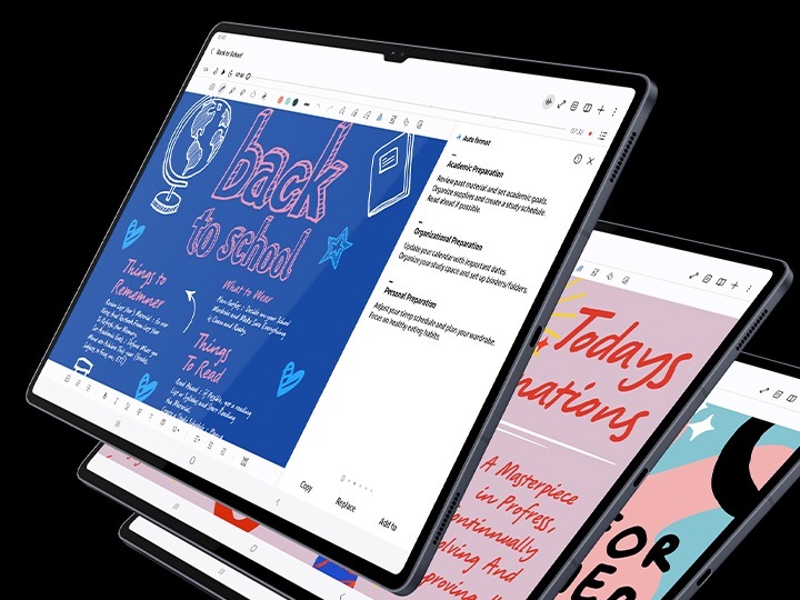 3대의 갤럭시 탭 S10 시리즈 기기를 가로 모드로 겹쳐 놓은 정면 모습입니다. 화면에 노트 어시스트 앱이 표시되어 있습니다.