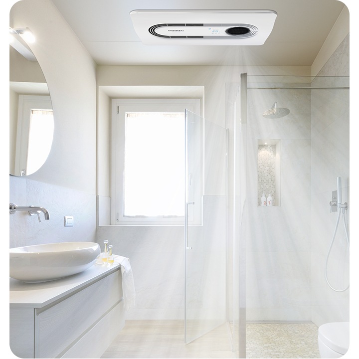 욕실의 천장에 설치된 휴젠뜨2 IoT 복합 환풍기를 통해 제습이 되고 있는 모습입니다.