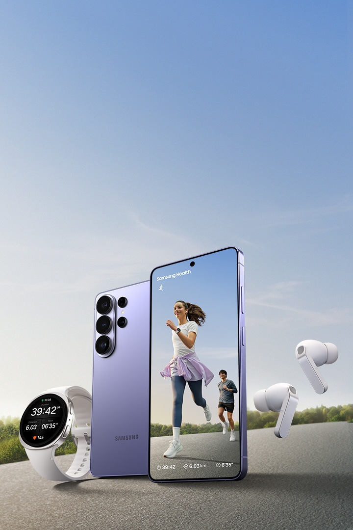 코발트 바이올렛 색상의 갤럭시 S26 울트라 두 대가 있고 각각 뒷면과 앞면으로 나타나 있습니다. 스마트폰 화면에는 삼성 헬스 앱과 달리는 두 사람의 모습이 표시되어 있습니다. 뒷면으로 있는 스마트폰 옆에는 화이트 색상의 갤럭시 워치8이 있고 화면에는 달리기 운동이 표시되어 있습니다. 앞면으로 있는 스마트폰 옆에는 화이트 색상의 갤럭시 버즈4 프로 한 쌍이 있습니다.