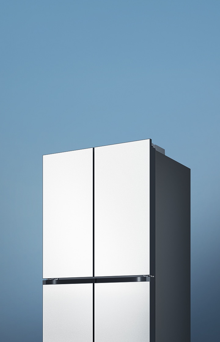 Bespoke AI 냉장고가 우측으로 비스듬히 놓여있다. 이미지 클릭 시 냉장고 구매하기 페이지로 이동한다.