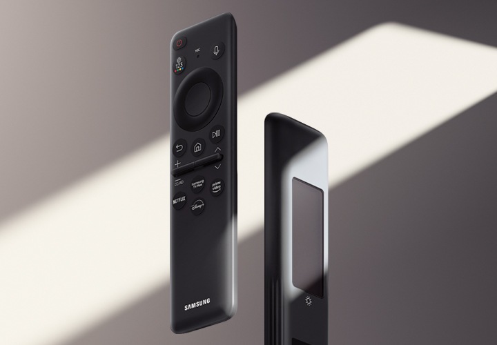 솔라셀 리모트 위로 빛이 비추고 있습니다.