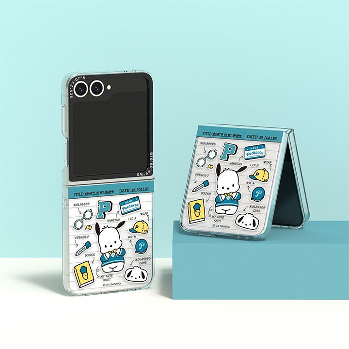 흰색 바닥과 연한 민트색 배경에 이미지 왼쪽 부분에는 갤럭시 Z 플립6 포차코 슬림 임프레션 케이스를 장착 후 펼친 정면 이미지가 보이고 있고 이미지 오른쪽 부분에는 갤럭시 Z 플립6 포차코 슬림 임프레션 케이스를 장착 후 접은 뒤 세워 놓은 정면 이미지 보이고 있습니다.