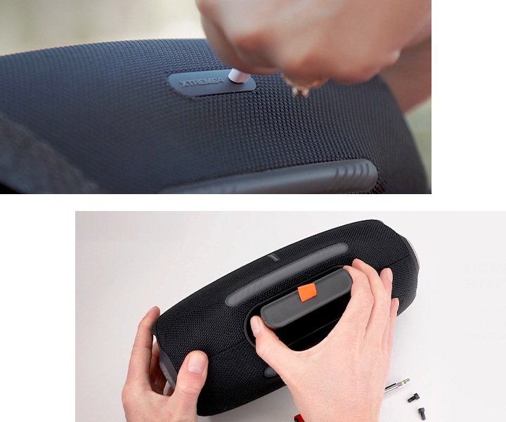 왼 : 제품에 충전기 선을 꼽고 있습니다. 오 : 내장된 보조 배터리를 꺼내고 있습니다.