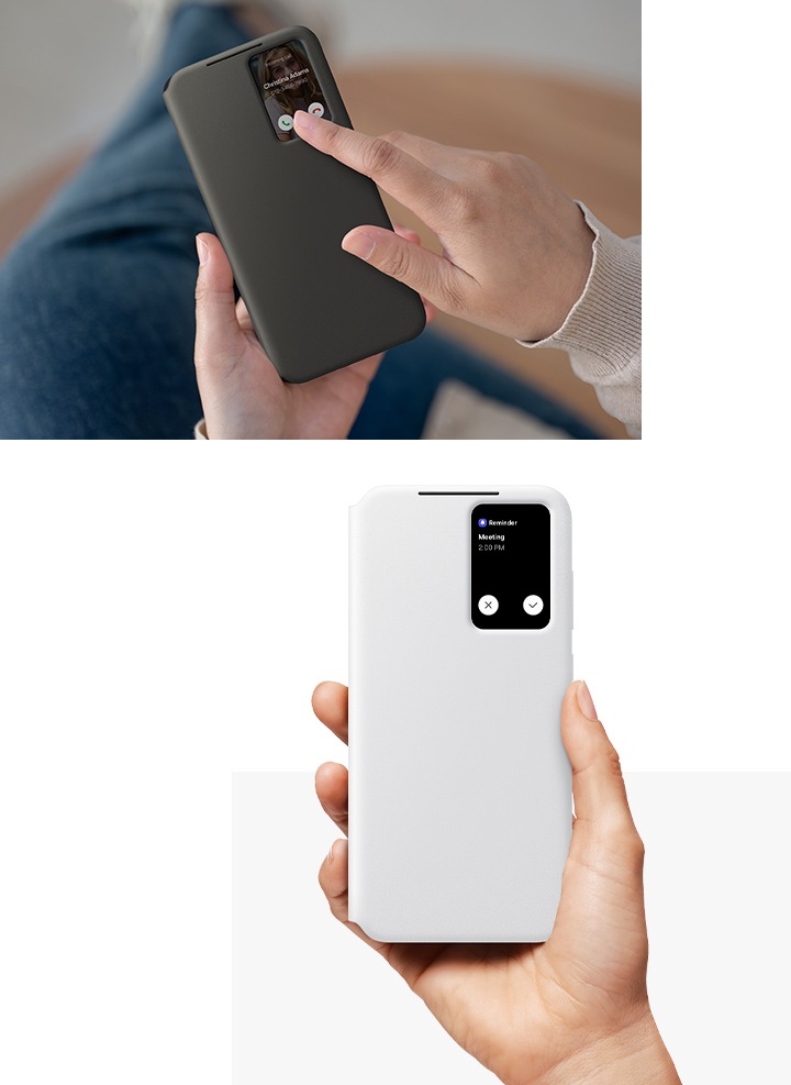 한 사람이 케이스를 열지 않고 전화를 받기 위해 블랙 색상의 스마트 뷰 월렛 케이스를 착용한 갤럭시 S24 FE를 들고 있습니다. 아래에는 그레이 색상의 스마트 뷰 월렛 케이스를 착용한 갤럭시 S24 FE를 들고 있는 손이 있으며, 작은 뷰 윈도우를 통해 전화가 오고 있음을 나타냅니다.