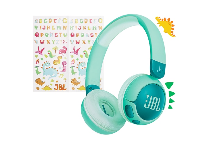 제품의 구성품인 스티커들 앞에 제품이 보입니다.