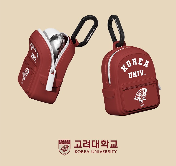 왼쪽에는 약 75도 왼쪽으로 기울여지고 지퍼가 열린 상태의 제품의 모습이, 오른쪽에는 약 20도 오른쪽으로 기울어진 상태의 제품의 정면 이미지가 보입니다.