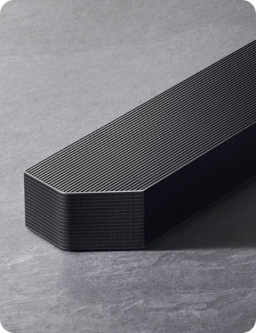 사운드바의 왼쪽 상단 확대 이미지가 보입니다.