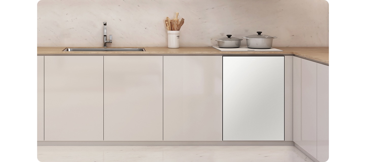 [식기세척기가 설치되어 있는 인테리어 컷입니다. 베이지톤 싱크대 위에 수전이 좌측에 보여지고, 중앙에는 수저통에 꽂혀있는 수저들과 우측에는 인덕션위에 냄비가 올려져 있습니다. 베이지톤의 하부장에는 식기세척기가 설치되어 있는 연출된 인테리어 입니다.]