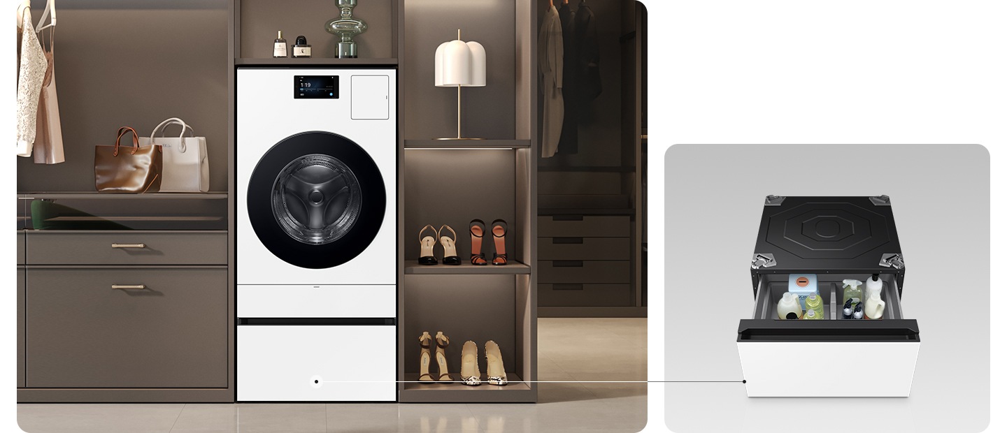 이미지 왼쪽에는 수납장 사이즈 Bespoke AI 콤보+ Bespoke AI 콤보 수납함 제품 이미지 보입니다.  제품 왼쪽에는 수납장있고, 수납장 위에는 가방 2개와 옷이걸려있습니다. 오른쪽에는 구두와 옷들이 걸려있습니다. 이미지 오른쪽에는 수납함 열려있는 이미지 보입니다, 수납함 안에는 각종 세제들이 있습니다.