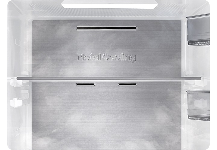 냉장고 내상 메탈쿨링 부분에 냉기가 감도는 연출된 이미지 입니다.