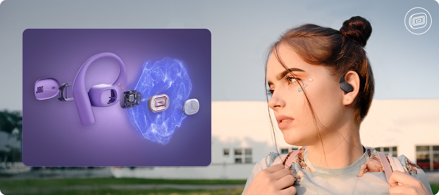 이어폰을 착용한 여성이 허공을 바라보고 있습니다. 여성의 시선이 있는 곳에는 보라색 배경에 이어폰이 분리되어 내부에 드라이버가 보입니다.