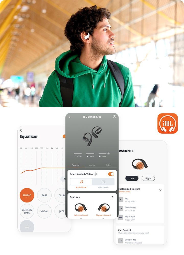 손에 휴대폰을 들고 있는 남성이 있습니다. 귀에는 이어폰을 착용하고 있으며, 오른쪽을 보고 있습니다. 오른쪽에는 JBL Headphones 앱 화면이 보입니다.