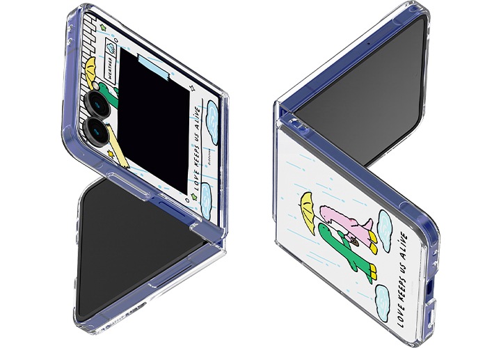 조구만 레인 플립수트 카드 with 케이스를 장착한 갤럭시 Z 플립7 두 대가 살작 접힌 채 서로 상하좌우 반전되어 있고, 플렉스 윈도우에는 포토 프레임이 보여지고 있습니다.