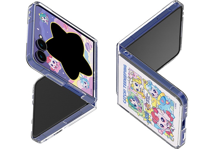 캐치! 티니핑 로열핑&뱅 플립수트 카드 with 케이스를 장착한 갤럭시 Z 플립7 두 대가 살작 접힌 채 서로 상하좌우 반전되어 있고, 플렉스 윈도우에는 포토 프레임이 보여지고 있습니다.