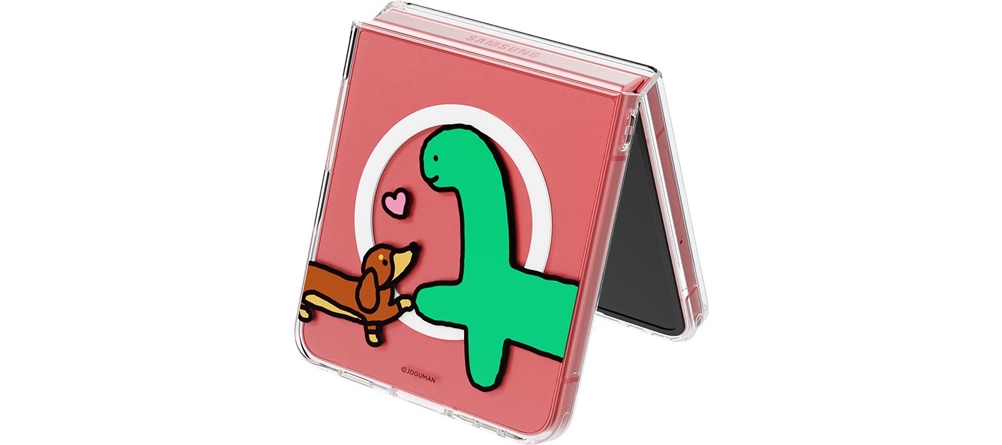 조구만 브라키오&우디 버라이어티 마그넷 케이스를 장착한 갤럭시 Z 플립7이 살짝 펼쳐진 상태로 세워져 있습니다.