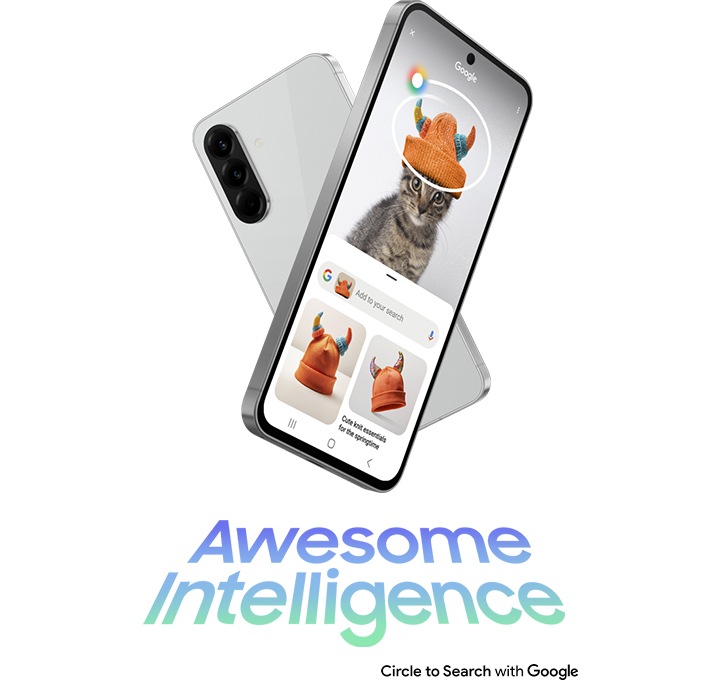  2대의 어썸 화이트 색상의 갤럭시 A36 5G 기기입니다. 하나는 화면에 추상적인 그래픽이 표시된 전면을 노출하고, 다른 하나는 어썸 화이트 색상의 카메라 레이아웃과 후면을 노출합니다.