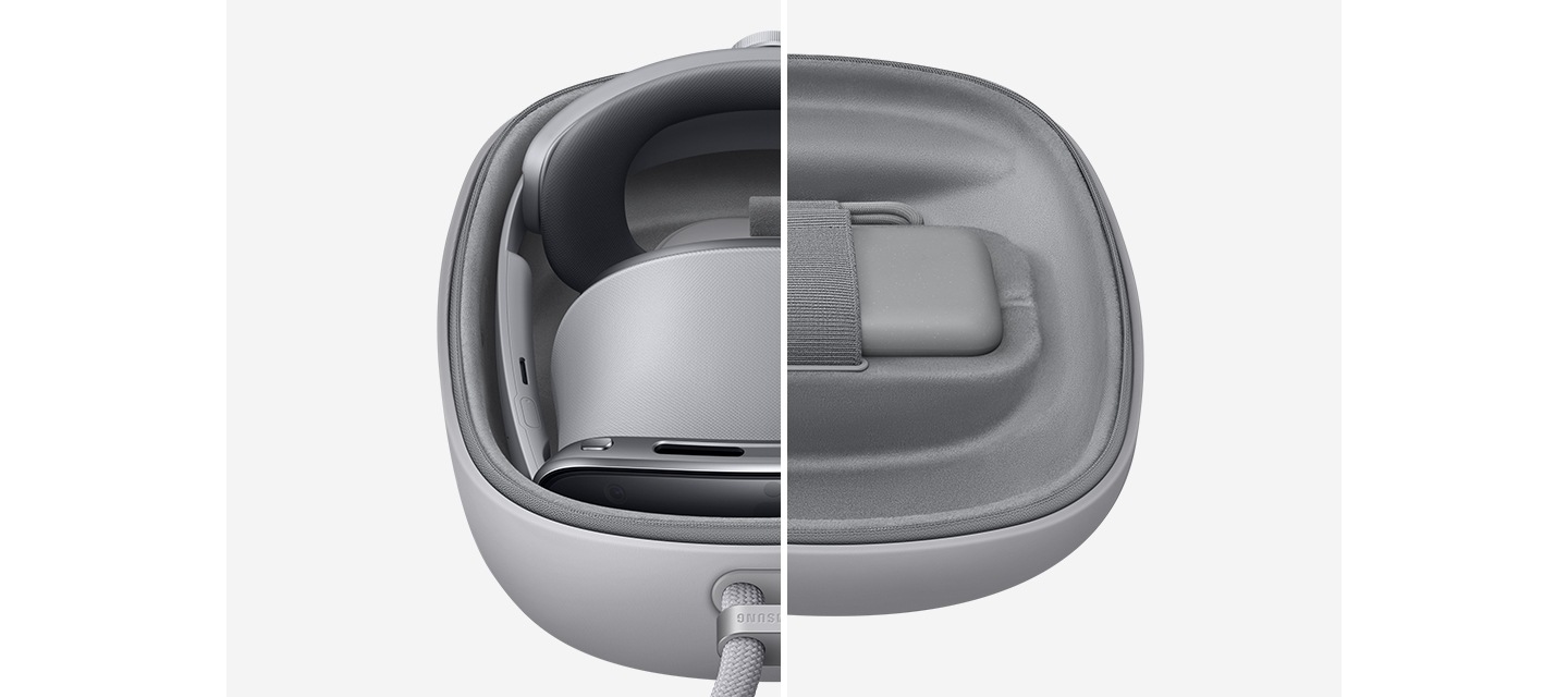 2개로 분할된 이미지입니다. 왼쪽에는 갤럭시 XR이 수납된 트래블 케이스가 있습니다. 오른쪽에는 배터리 팩이 케이스 내부 스트랩으로 고정되어 있고, 그 옆에 전원 케이블이 수납되어 있습니다.